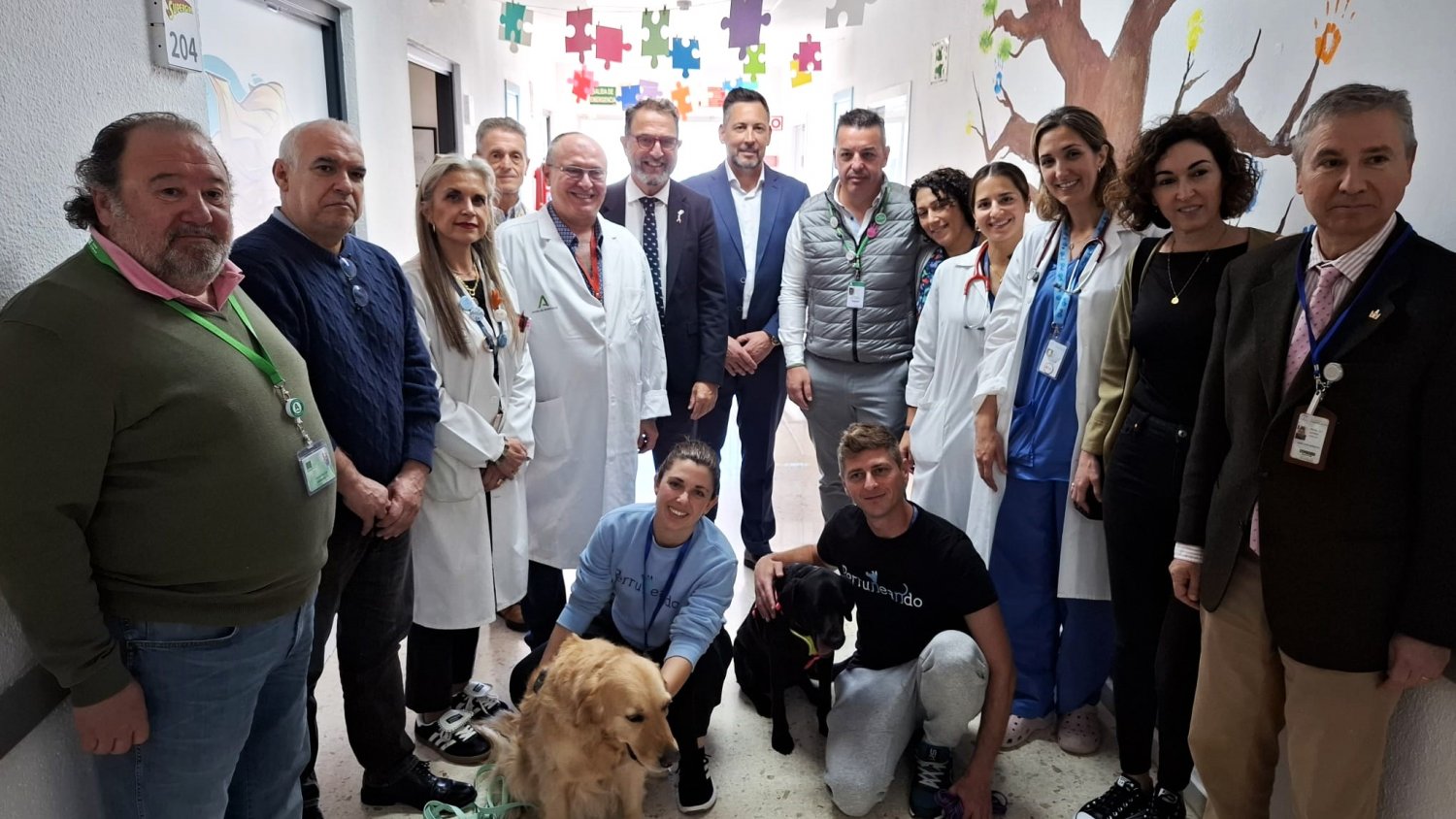 El Área Sanitaria Este de Málaga Axarquía inicia la sexta edición del programa de Terapia Asistida con Perros