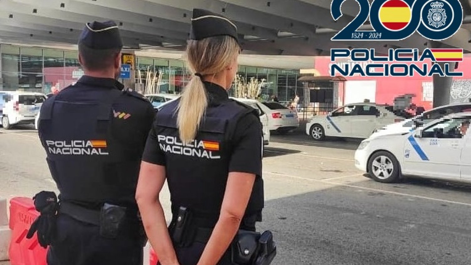 Detenido un conductor de VTC por la agresión a un taxista en una disputa en el aeropuerto de Málaga