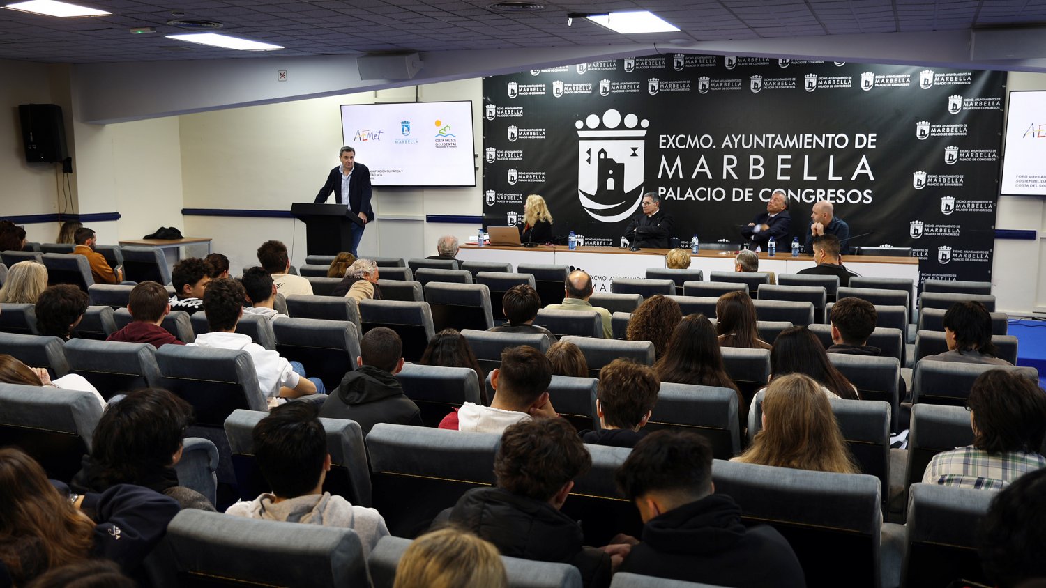 Expertos, jóvenes y representantes institucionales reflexionan en Marbella sobre los desafíos y los impactos reales del cambio climático