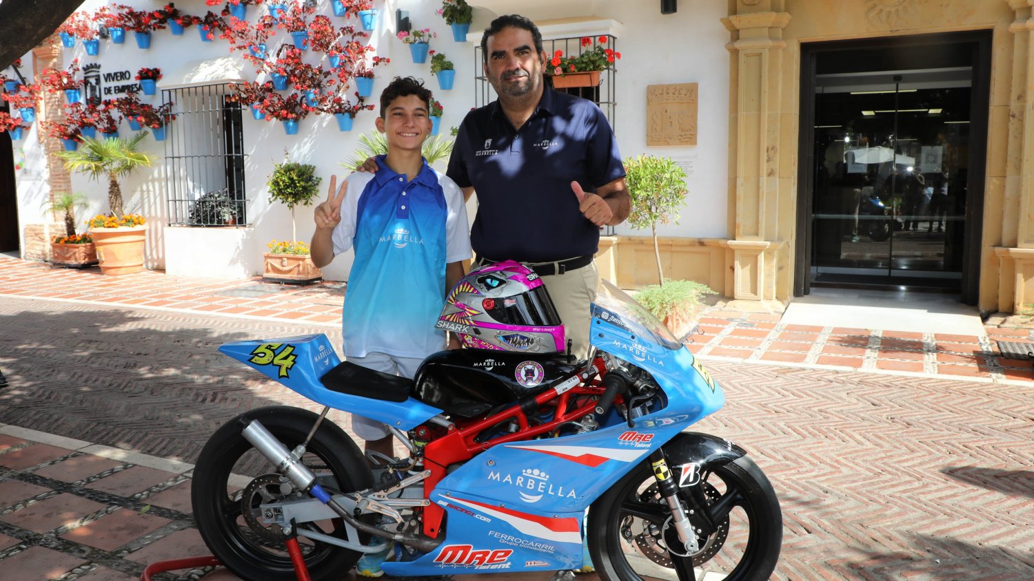 Marbella patrocina la carrera deportiva del joven piloto local Jesús Ríos con 121.000 euros hasta 2025