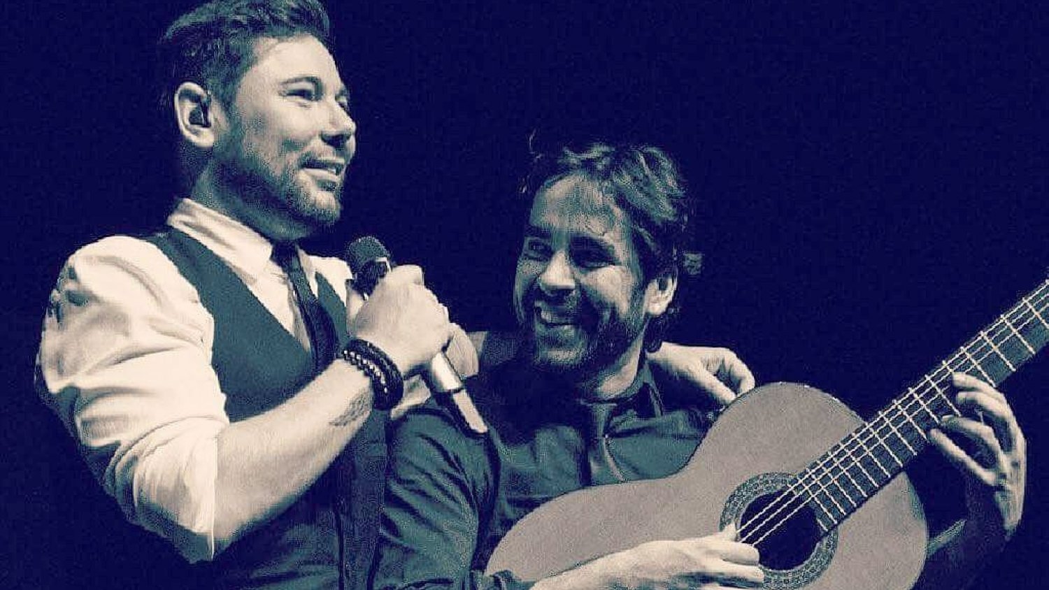 Miguel Poveda, el artista invitado en la actuación de Daniel Casares en el Teatro del Soho CaixaBank