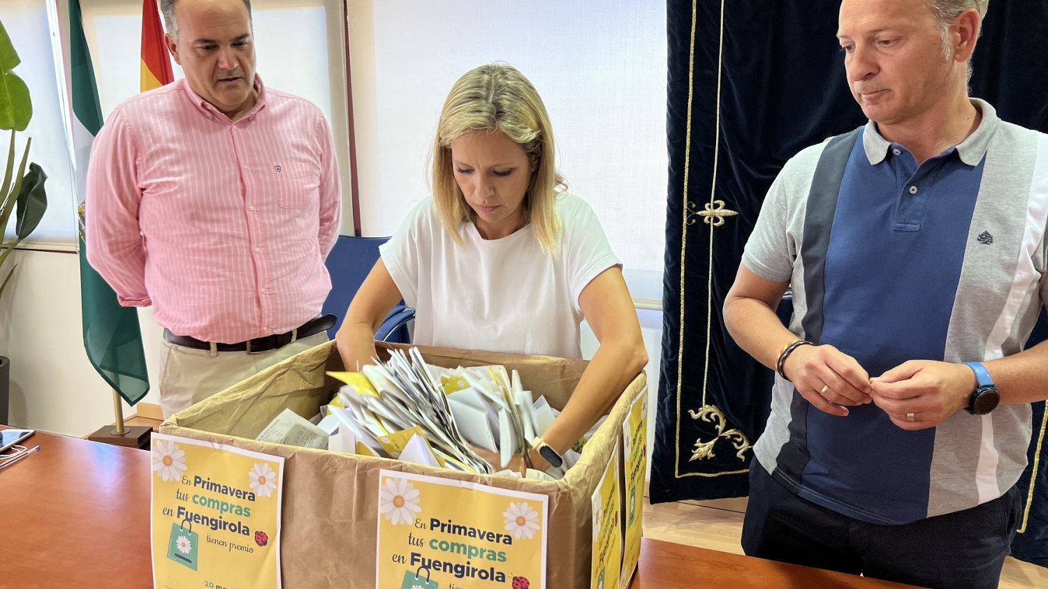 Casi nueve mil personas participan en la campaña ‘En Primavera tus compras en Fuengirola tienen premio’
