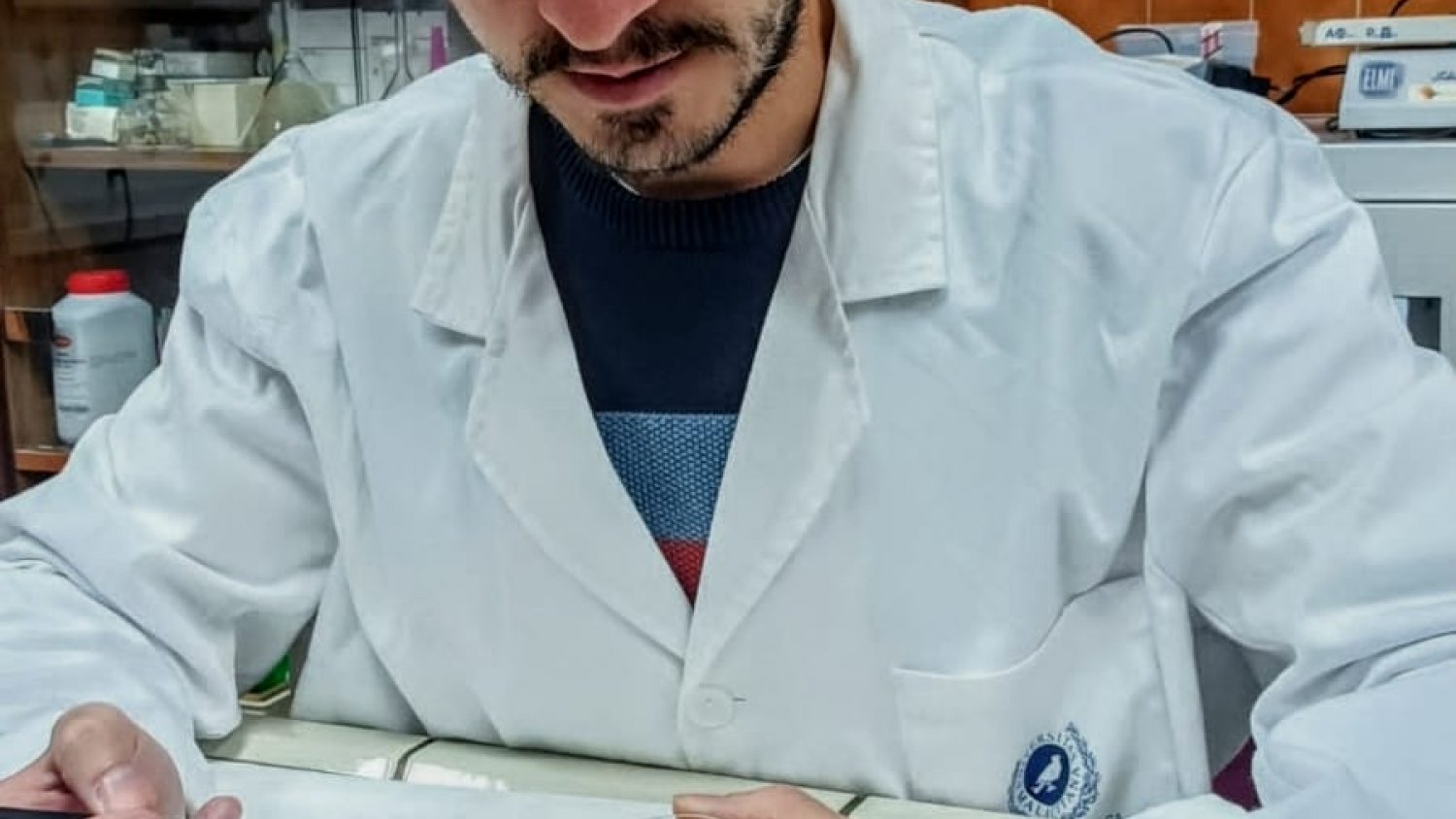 Un científico de la UMA avanza en el diseño de vacunas que contribuyan a la gestión de enfermedades en la acuicultura