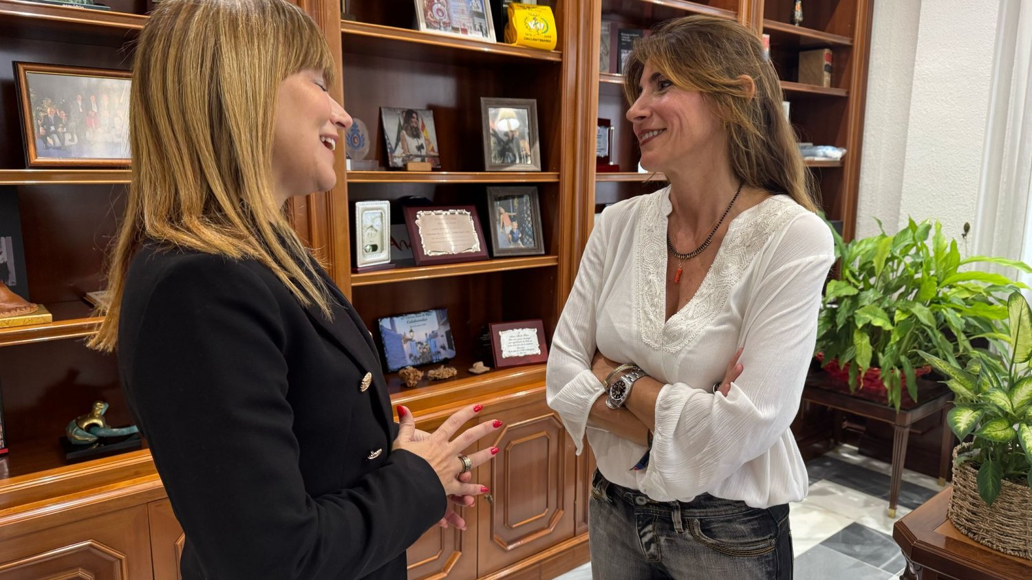 La Junta y el Ayuntamiento de Mijas firman un acuerdo institucional por la Infancia y la Adolescencia
