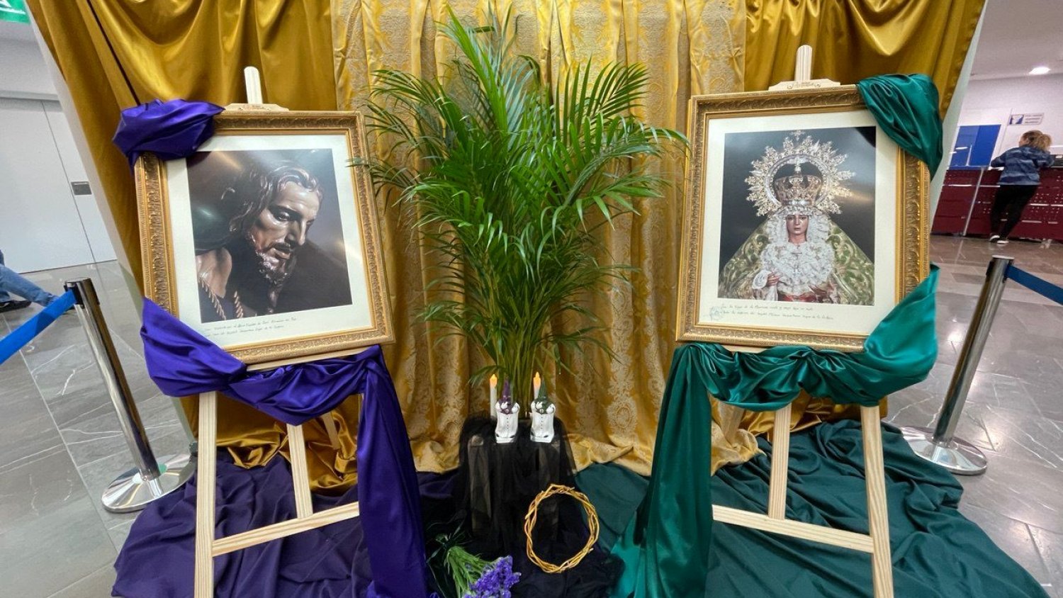 La Semana Santa llega al Hospital Clínico de Málaga con dos cuadros de la Archicofradía del Paso y la Esperanza
