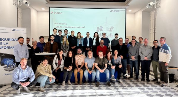 Una treintena de emprendedores y pymes de Málaga y Extremadura participan en una jornada sobre ciberseguridad impartida por la Diputación de Málaga