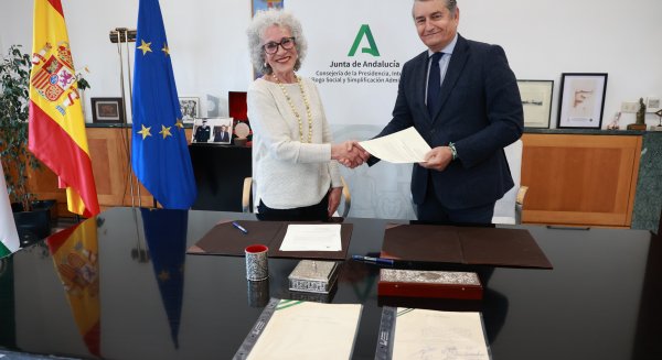 El Museo de la Autonomía recibe un ejemplar original de la firma del Pacto de Antequera de 1978