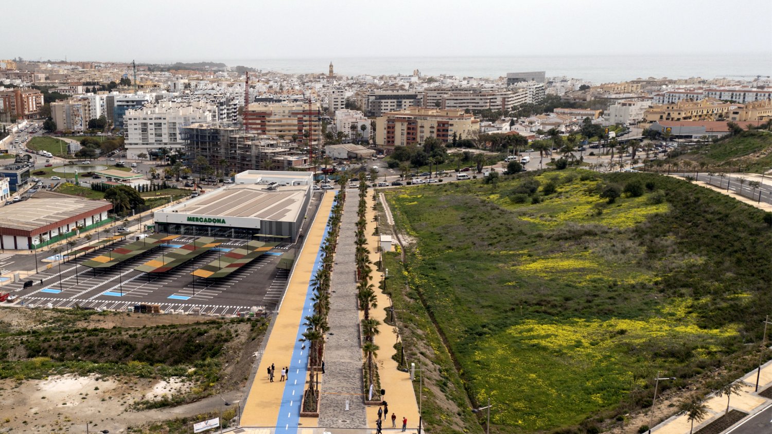 Abierto el plazo de presentación de ofertas para la construcción de la nueva piscina cubierta en la avenida Puerta del Mar de Estepona