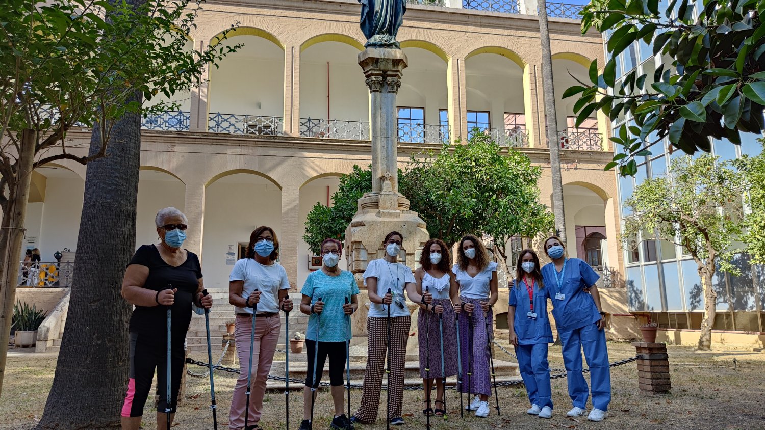 El Hospital Regional implanta un programa de ejercicio físico para mujeres con linfedema por cáncer de mama