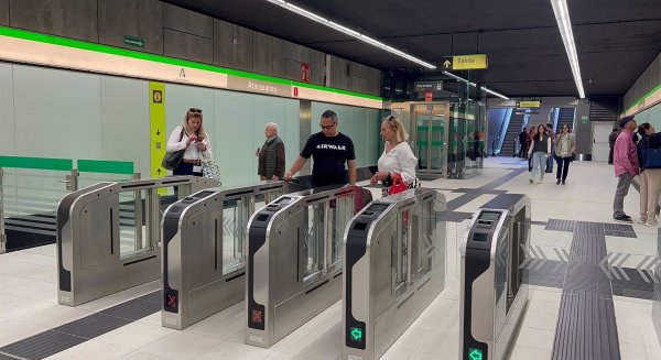La estación de metro de Atarazanas queda restringida como salida entre las 17.00 y las 00.00 hasta el 18 de abril