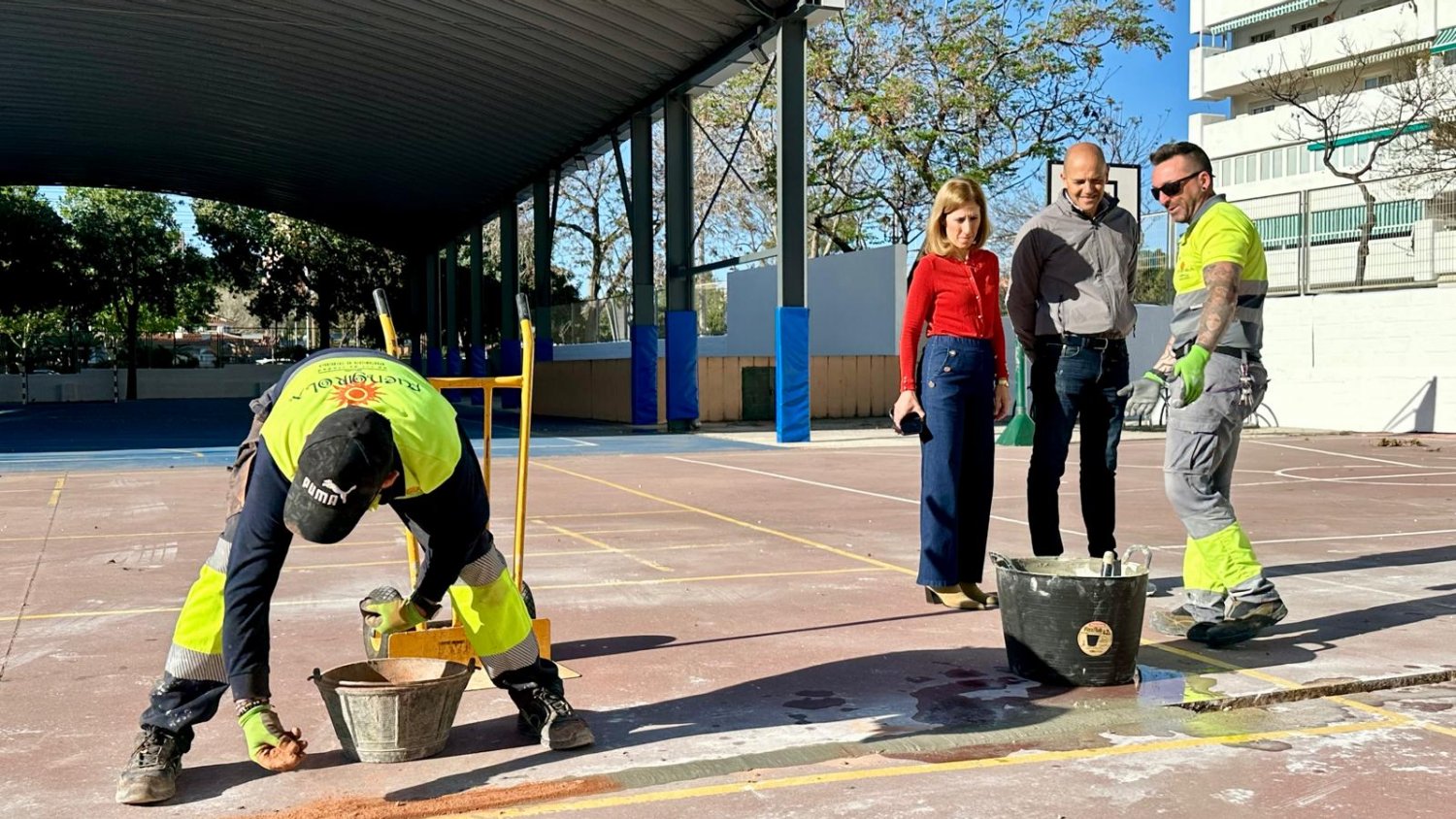 El Ayuntamiento de Fuengirola aprovecha el cierre de los colegios en Semana Santa para acometer mejoras en los centros escolares