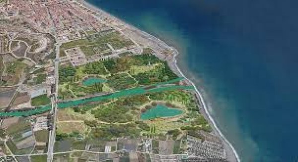 Rechazo unánime del Ensanche Oeste de Torre del Mar a la instalación de una segunda desaladora junto al barrio y el delta del río Vélez