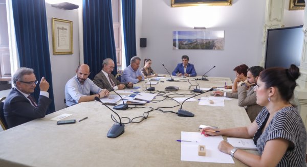 De la Torre comparte el dosier de la Expo 2027 Málaga entregado y defendido ante el Bureau International des Expositions