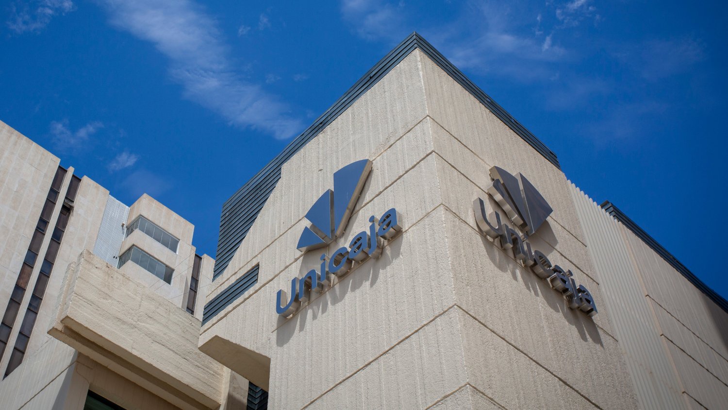 Unigest, gestora de Unicaja, alcanza acuerdos estratégicos con tres firmas internacionales para reforzar su gama de fondos de inversión