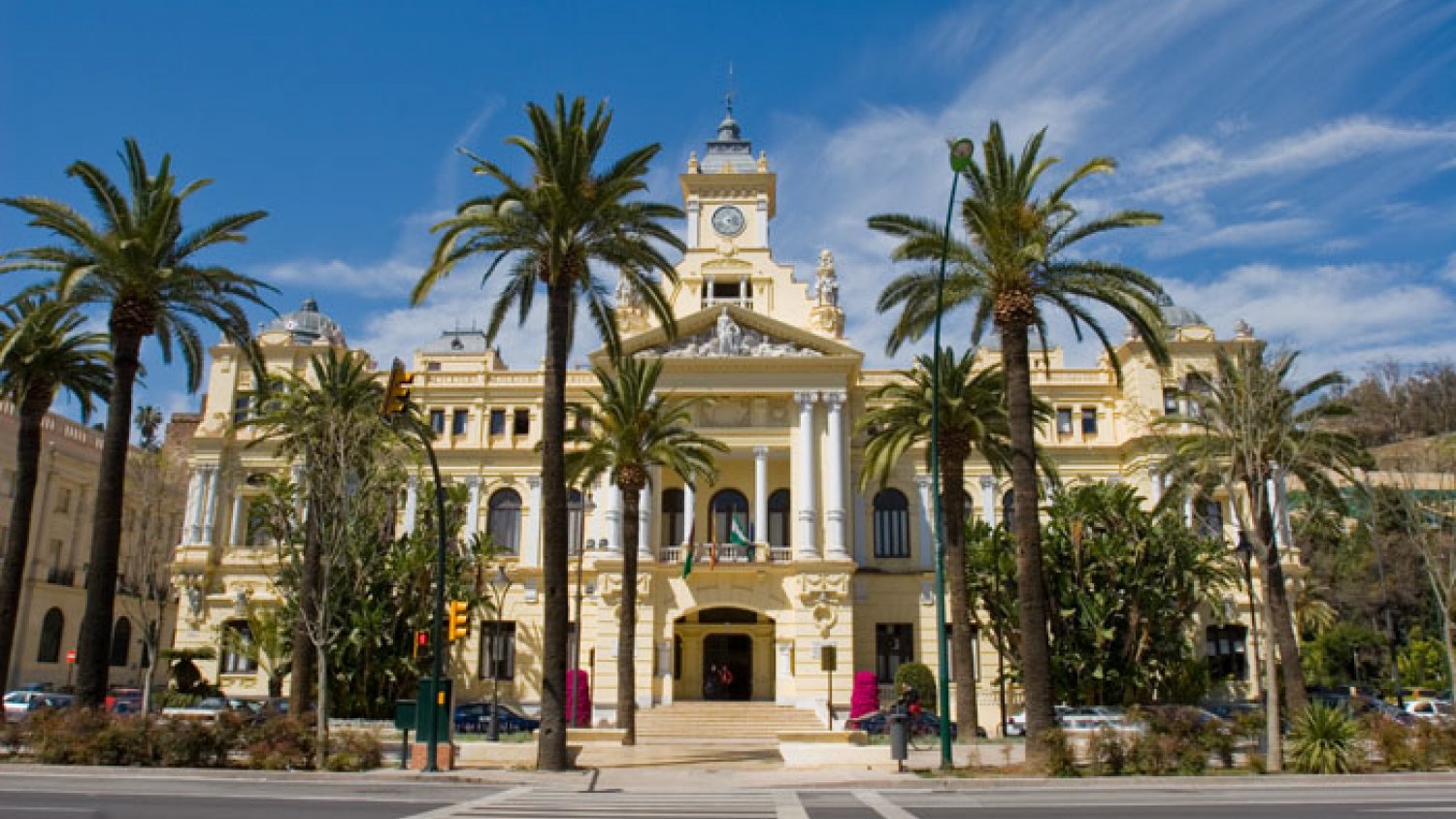 La ciudad de Málaga alcanzará este año el 100% del alumbrado público con led