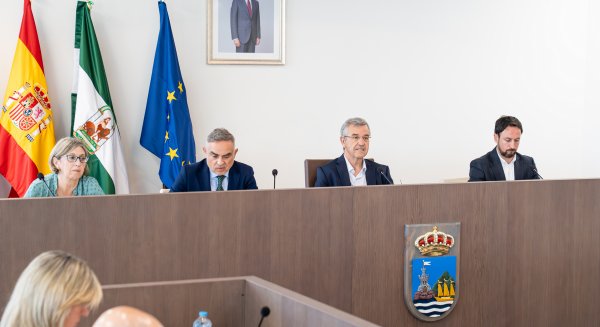 El Pleno del Ayuntamiento aprueba dedicar un espacio público de la ciudad a la Legión Española 
