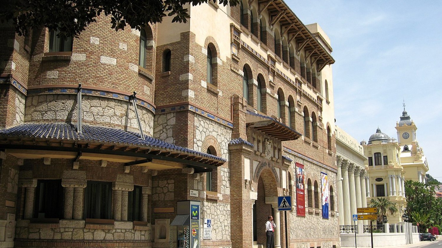 La Universidad de Málaga reanuda su actividad docente a partir de las 14.30 tras el apagón eléctrico