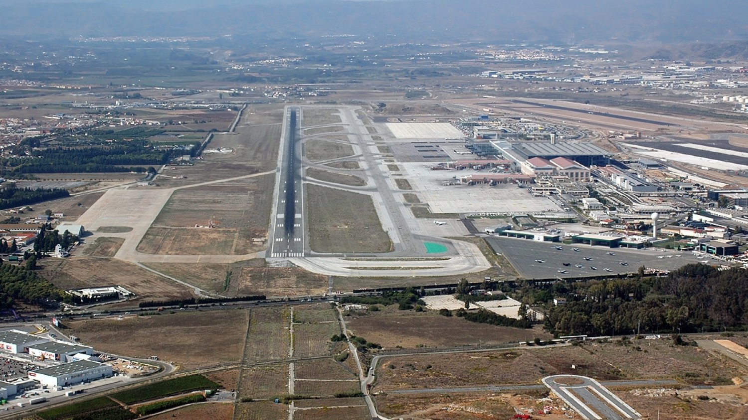 El Aeropuerto de Málaga sufre cancelaciones y retrasos de vuelos por el gran apagón eléctrico