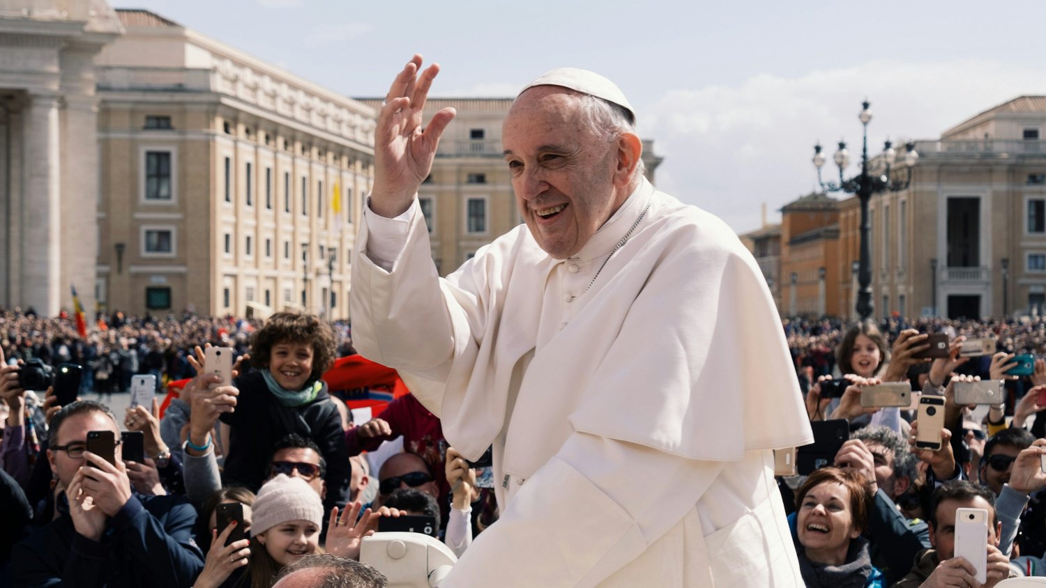 La diócesis de Málaga organiza esta tarde una misa por el Papa en la Catedral