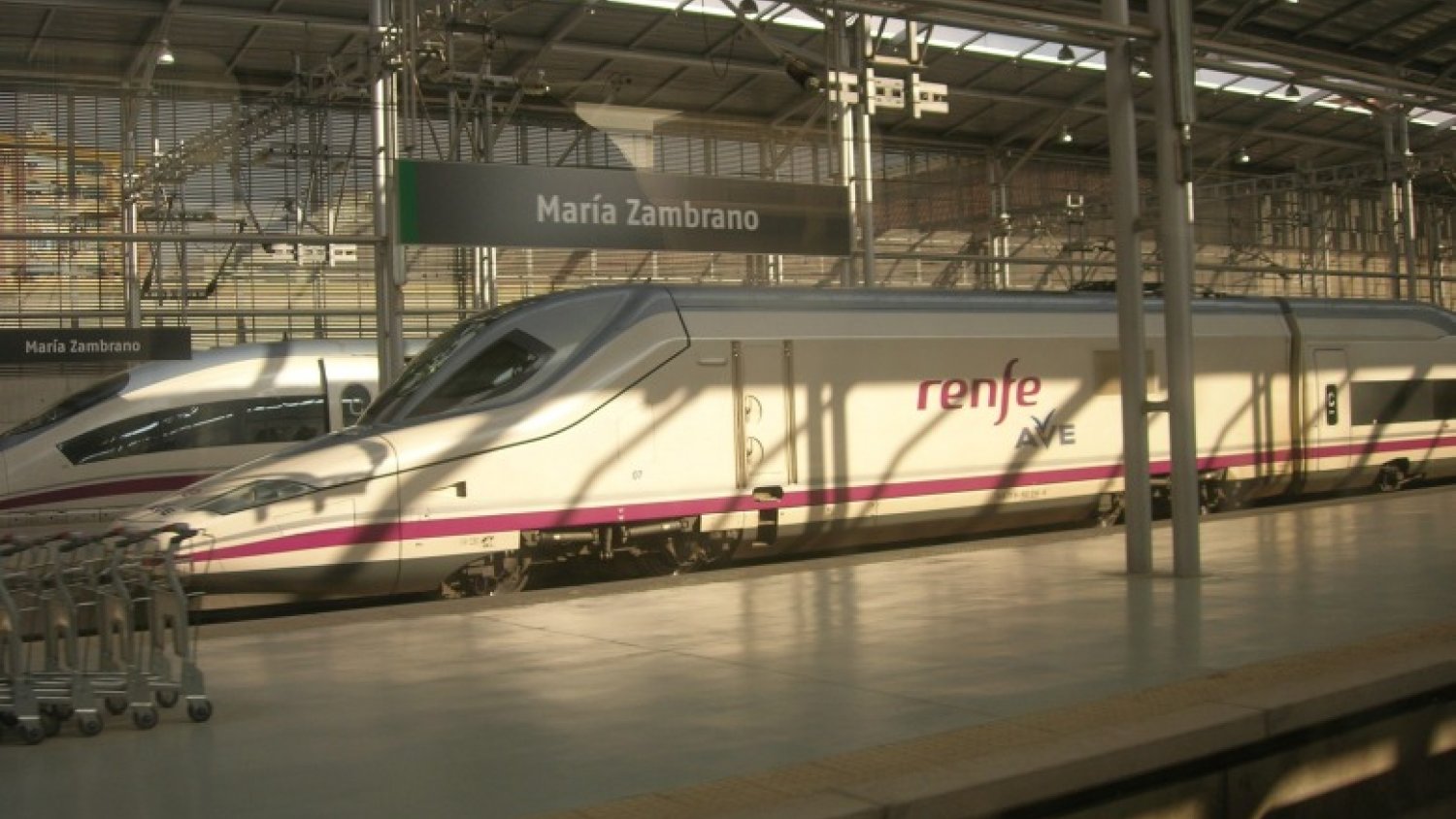 Una incidencia en la línea Madrid-Sevilla colapsa el tráfico ferroviario y afecta a la estación María Zambrano 