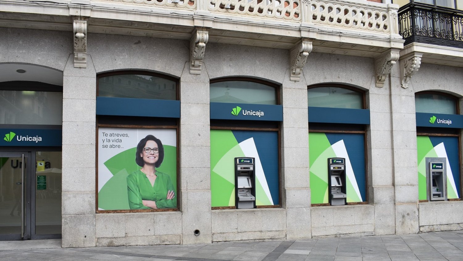 Unicaja facilita a sus clientes financiación para el pago de la Renta y anticipos de la devolución