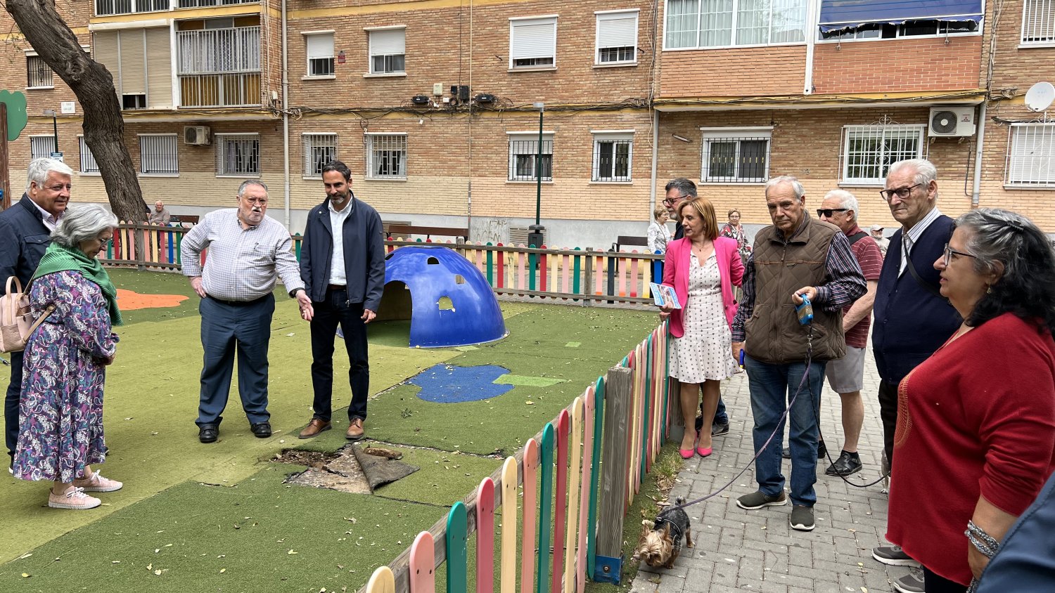 Pérez: 'De la Torre lleva más de una década sin pisar La Luz, San Andrés o Vistafranca, los barrios más populosos de Málaga'