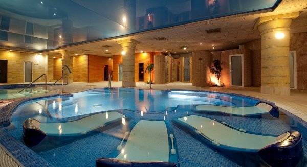 Costa del Sol se posiciona como uno de los destinos más apreciados y buscados por viajeros wellness según Travellyze