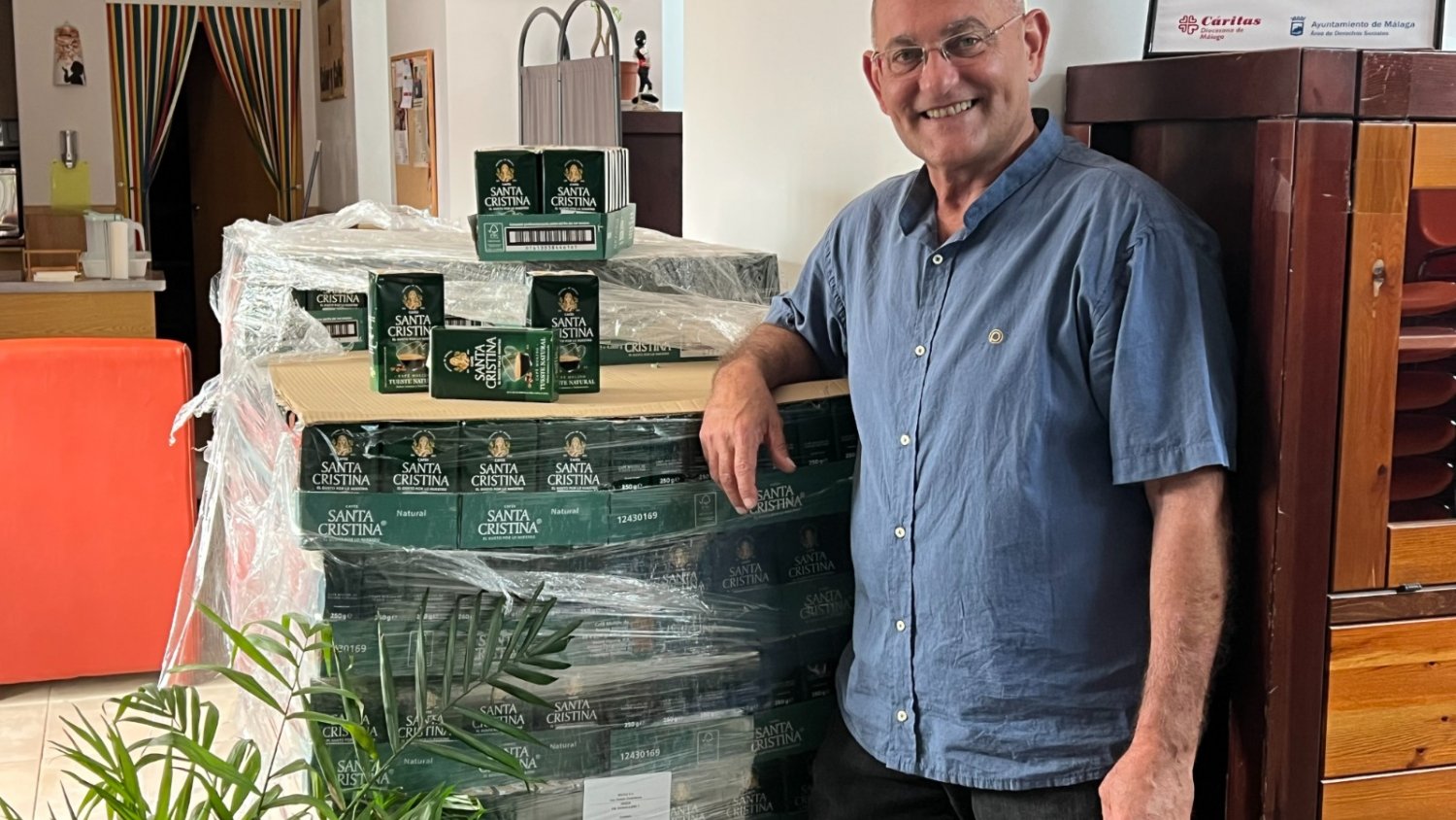 Cafés Santa Cristina ha donado 400 kilos de café a un proyecto de Cáritas que acoge a personas sin hogar y en riesgo de exclusión