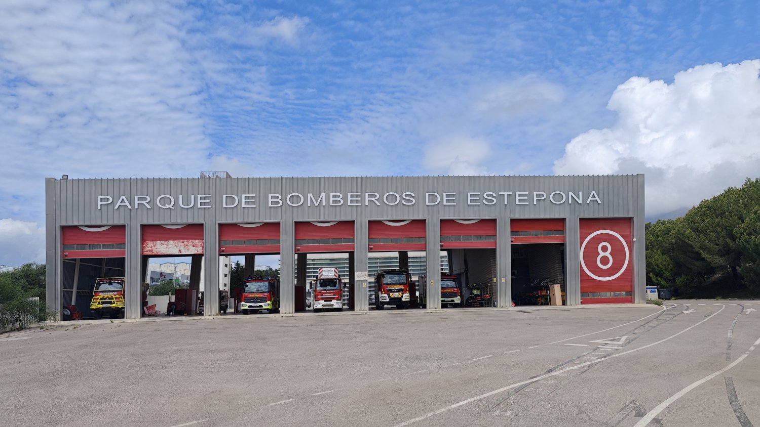 Liquidada la deuda de casi 3 millones de euros que dejó el PSOE en Estepona por los impagos en la construcción del Parque de Bomberos