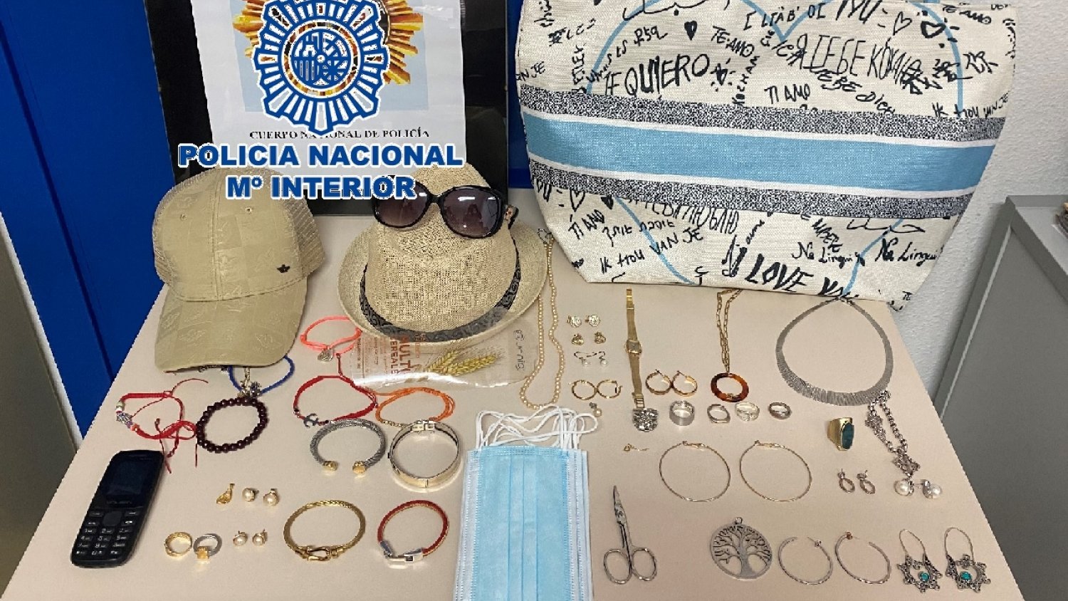 Desarticulada en Torremolinos una célula operativa de un entramado criminal especializado en robos en domicilios