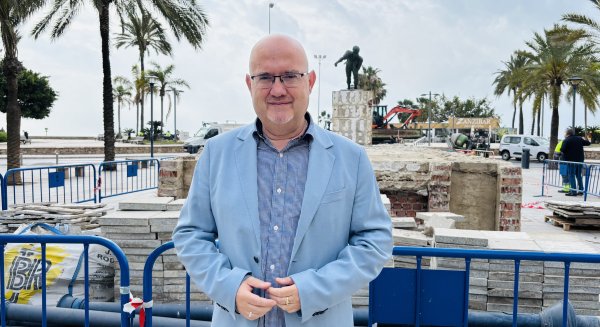 Atencia presenta la remodelación de la zona sur del Paseo de Larios de Torre del Mar