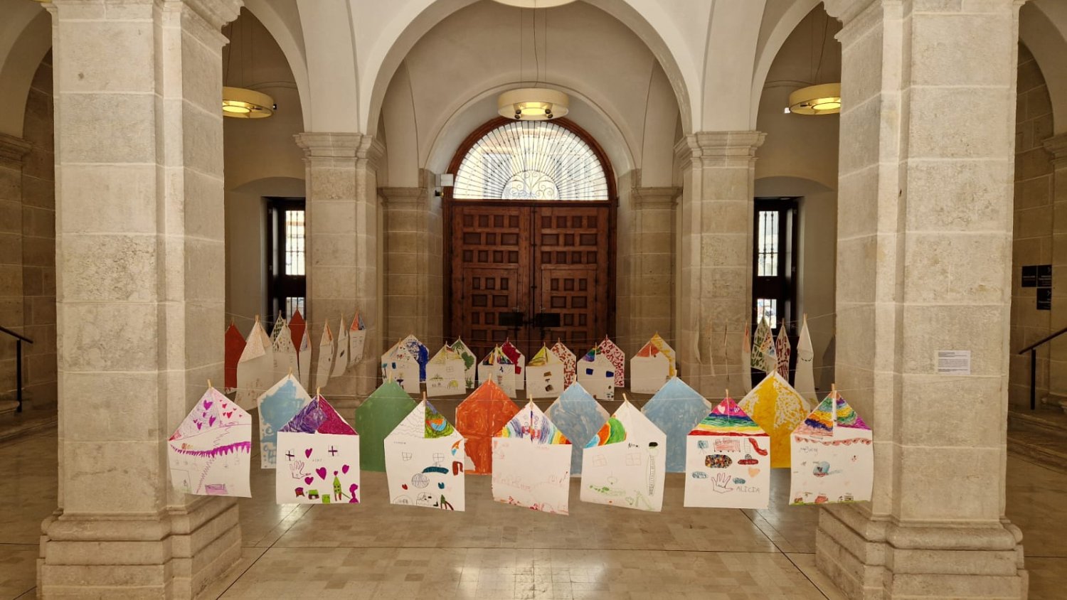 El Instituto Andaluz de Artes Plásticas y Visuales muestra en el Museo de Málaga cómo es el museo ideal para niños de cinco años