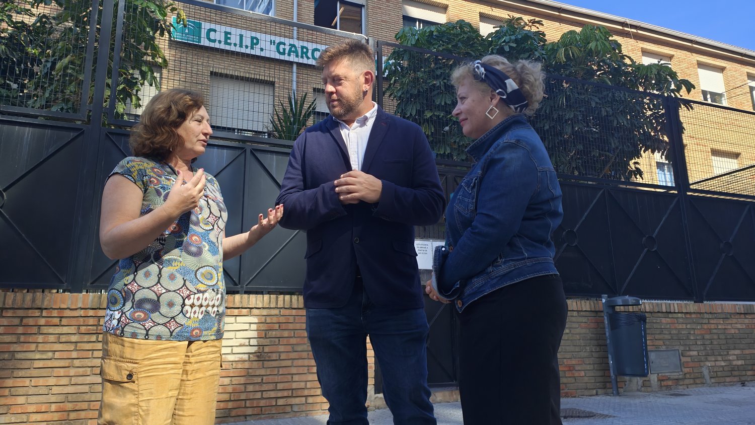 Con Málaga exige mediciones de calidad del aire en entornos escolares: 'Respirar no puede ser un riesgo para la infancia'