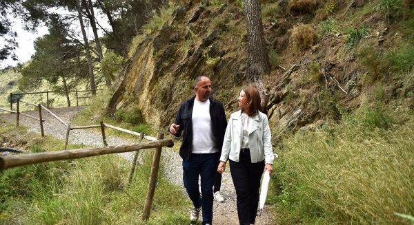 La Junta apoya puesta en valor de espacios naturales en Canillas de Aceituno para el disfrute de la ciudadanía