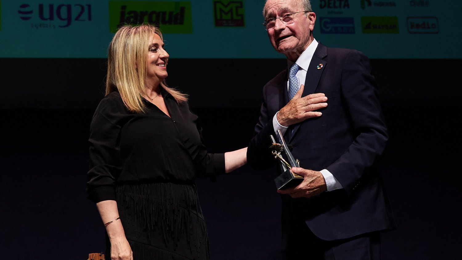 Francisco de la Torre recibe el premio del Colegio de Ingenieros de  Caminos defendiendo una profesión “esencial para la sociedad”  