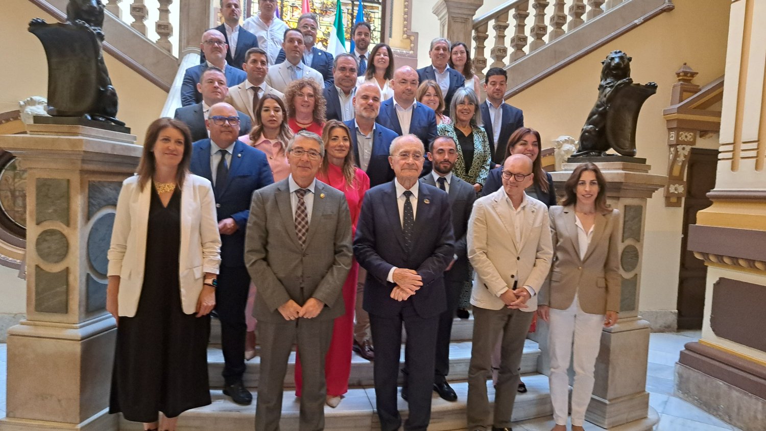Salado destaca la apuesta de la Diputación por las energías renovables y la concienciación ciudadana como pilares en la lucha contra el cambio climático