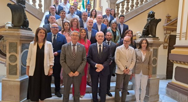 Salado destaca la apuesta de la Diputación por las energías renovables y la concienciación ciudadana como pilares en la lucha contra el cambio climático