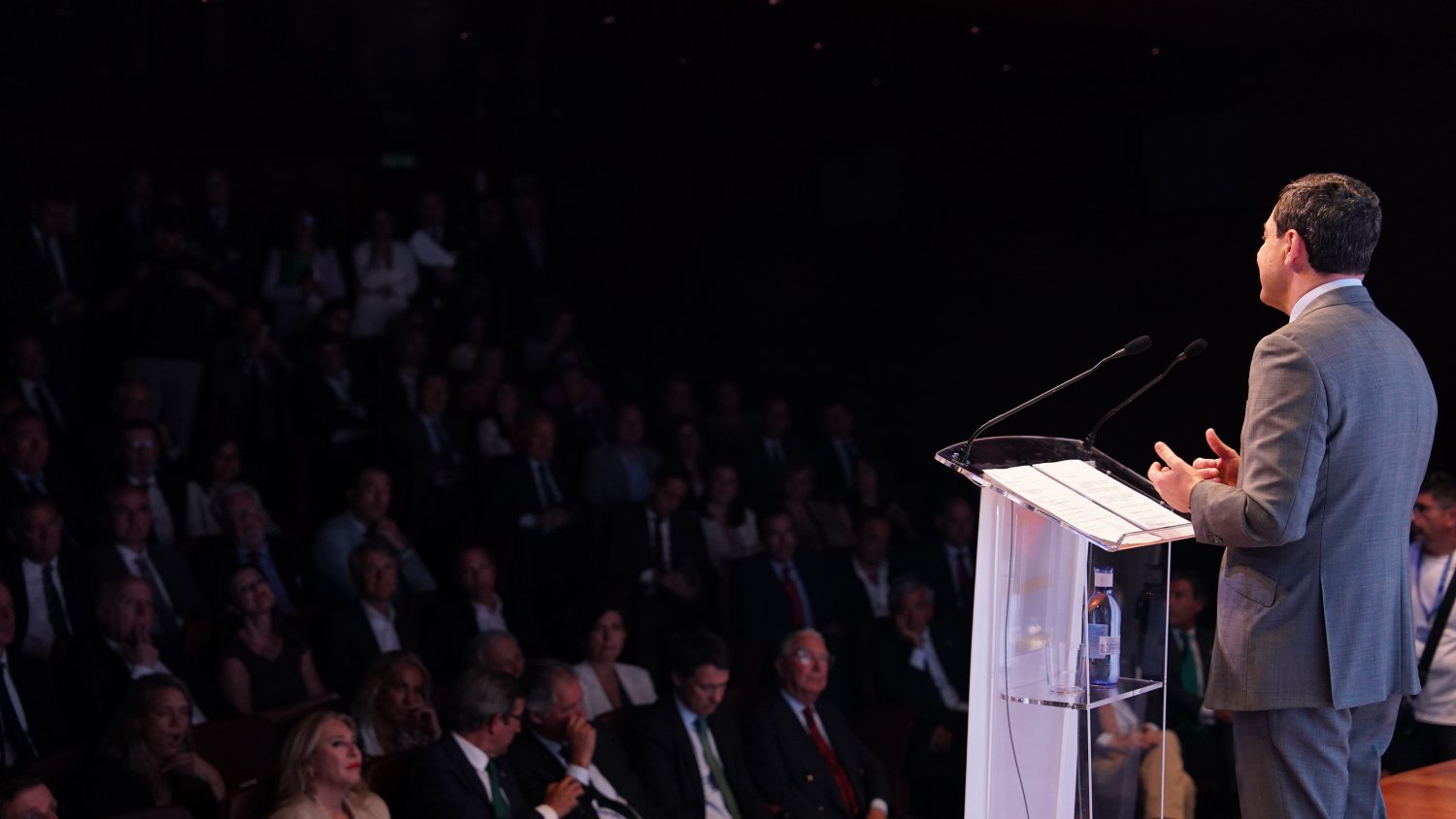Moreno: “Andalucía avanza con paso firme para asumir protagonismo económico en España y Europa”