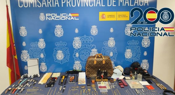Detenidos en Málaga tres miembros de una célula criminal a la que se atribuye 15 robos con fuerza en domicilios