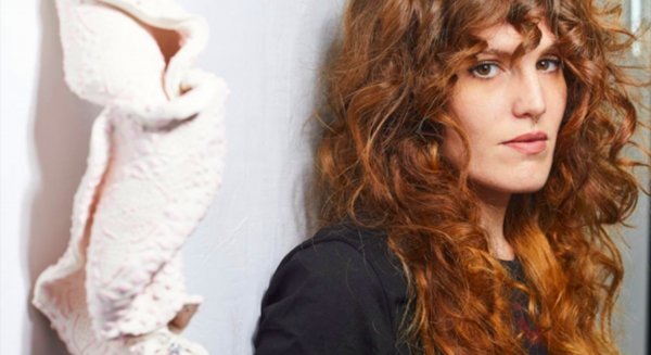 La artista malagueña Paloma de la Cruz presenta en la Casa de Velázquez 'Floreo, vueltas, remolino, despliegue, lanzamiento y arrastre'