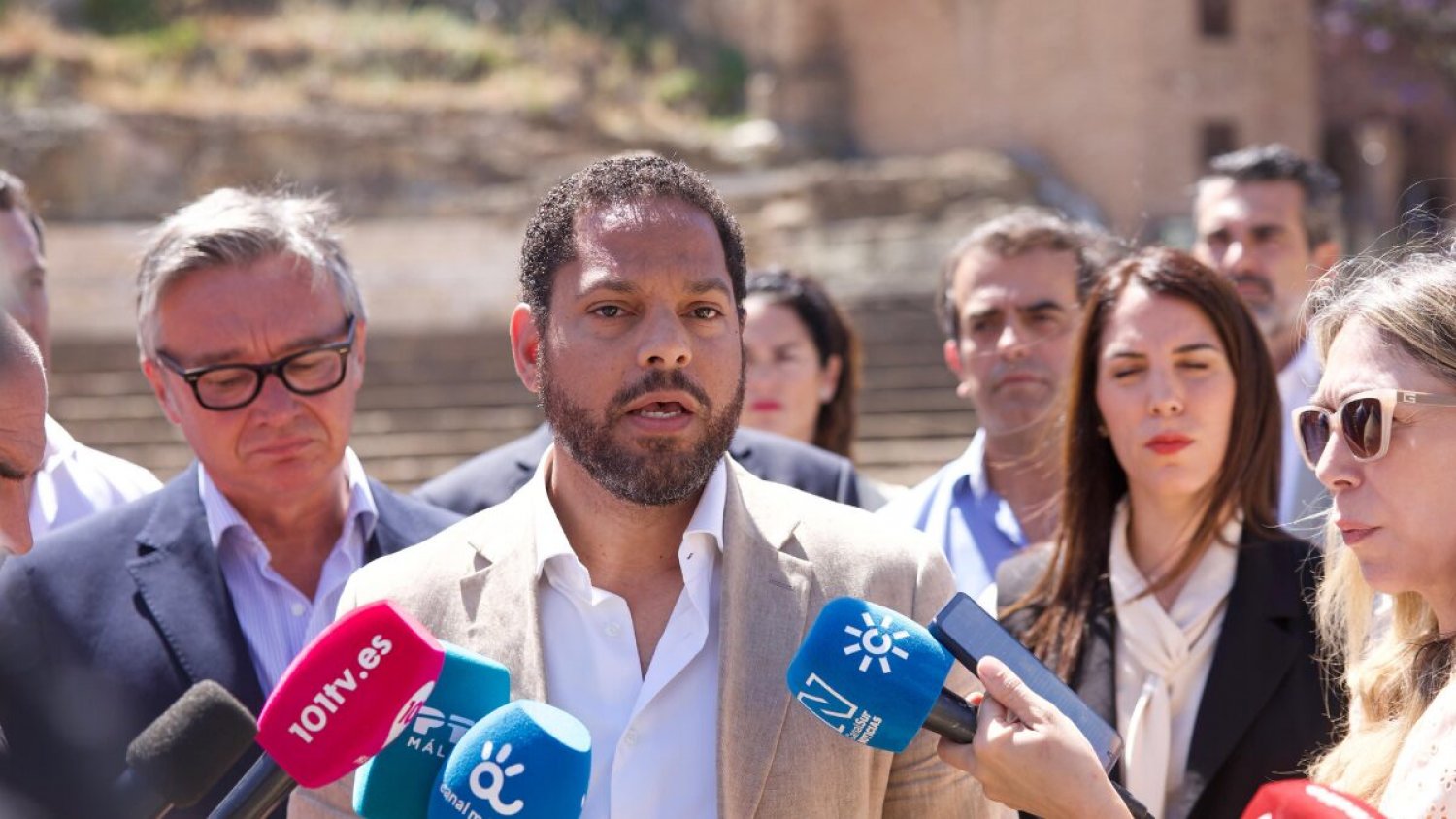 Vox denuncia la “red criminal” del PSOE y advierte que sentará “en el banquillo a todos los corruptos, como ya hizo en su día con los separatistas”