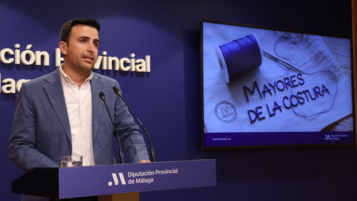 Almogía, Archidona, Cuevas del Becerro, Frigiliana, Valle de Abdalajís y Yunquera acogerán los talleres 'Mayores de la costura' de la Diputación