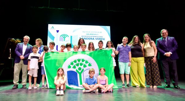 Tres centros educativos malagueños reciben la Bandera Verde por su compromiso con la sostenibilidad