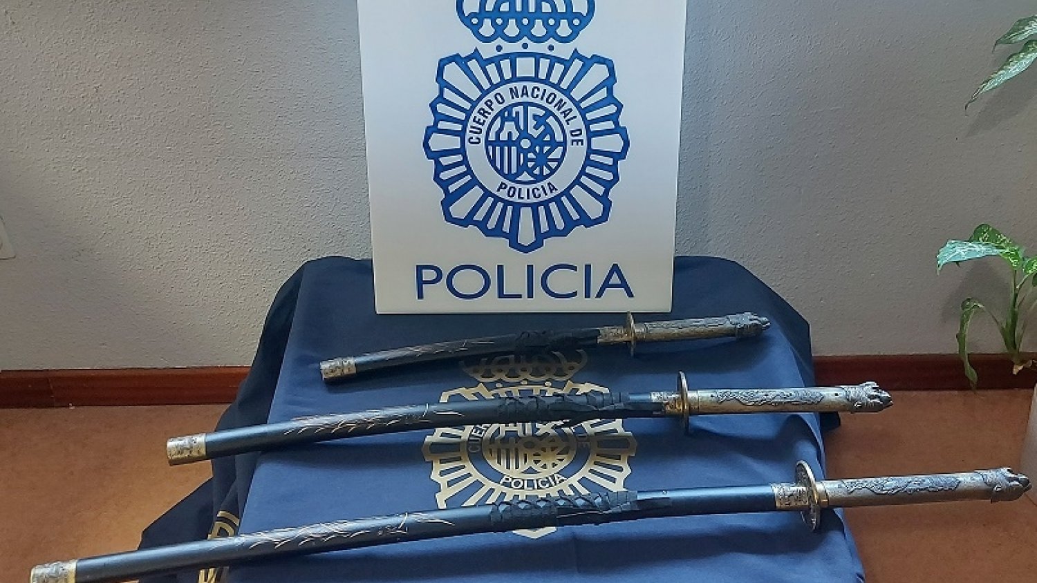 Detenidos dos hombres por agredir con una catana al arquitecto de una obra contigua a su domicilio
