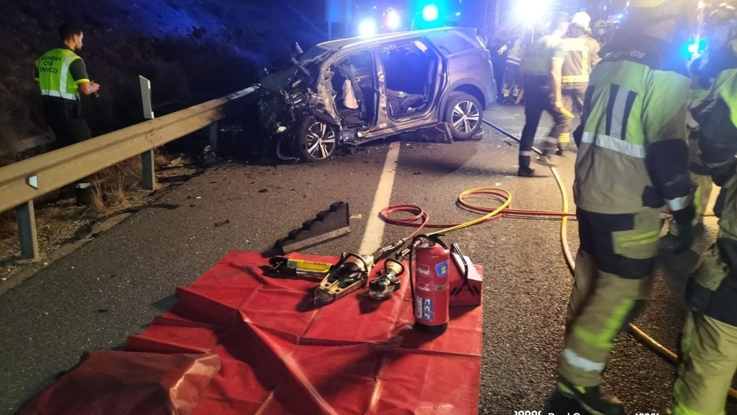 Cuatro muertos en un accidente en la A-7: tres huían tras un robo y uno era un policía fuera de servicio