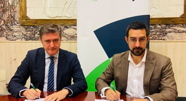 Unicaja reafirma su apoyo a las pymes de Antequera para impulsar su actividad