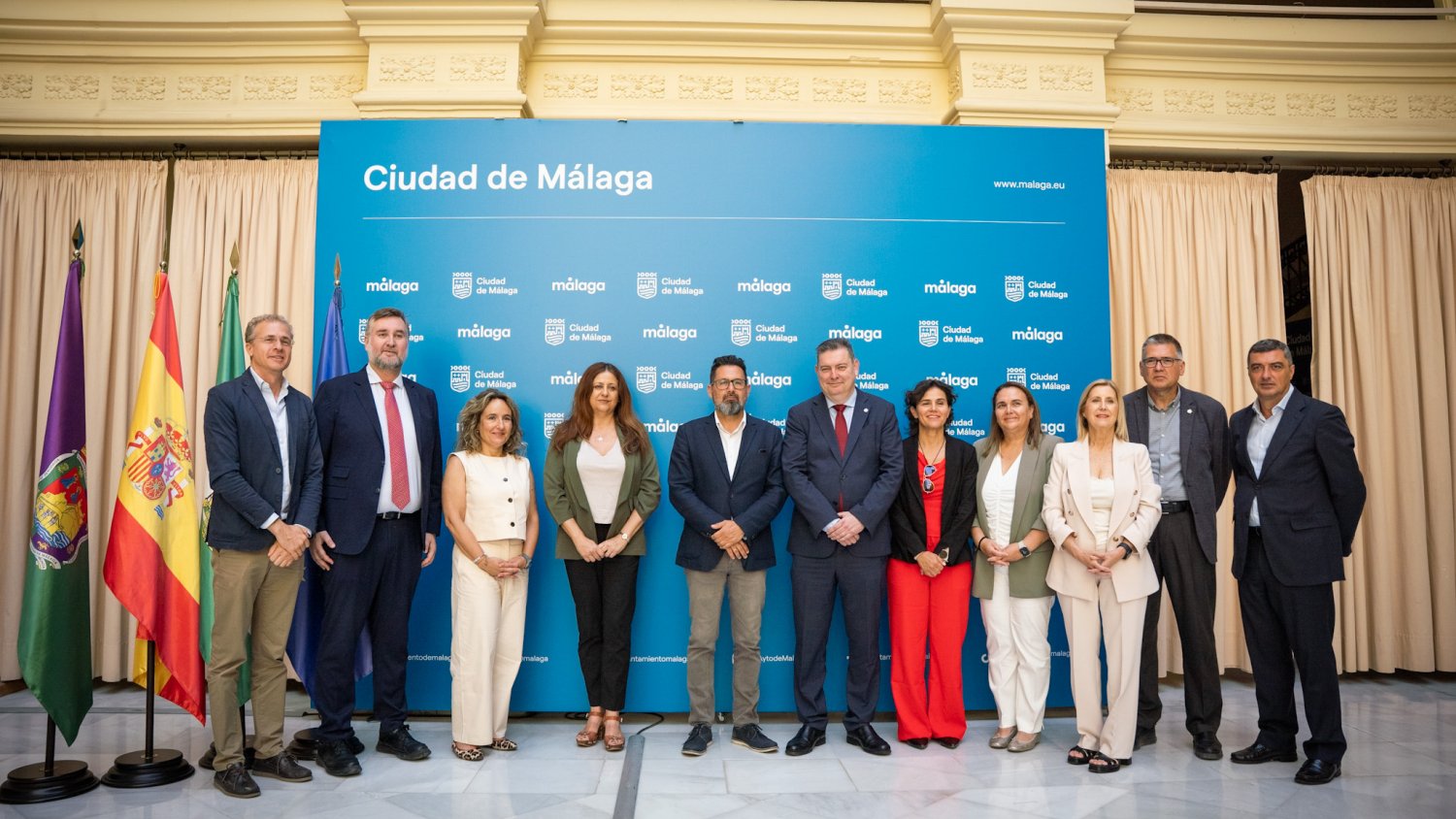 El Ayuntamiento y el Colegio de Administradores de Fincas se alían para crear la figura del 'administrador de comunidades de propietarios de oficio'