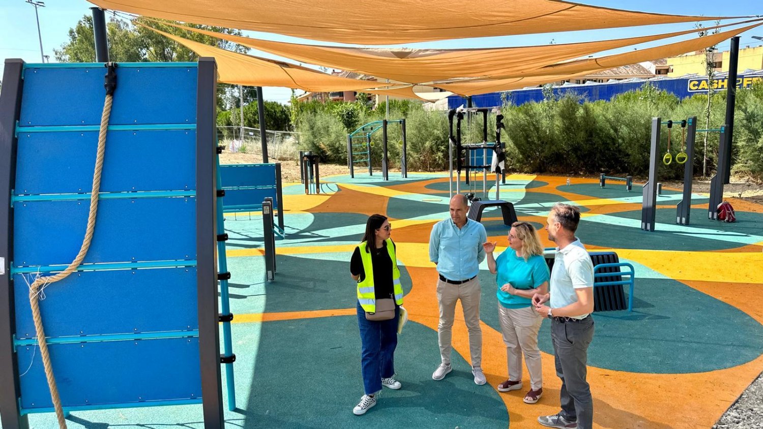 El Ayuntamiento de Fuengirola ultima las obras de creación de un gimnasio al aire libre en el Parque de La Loma