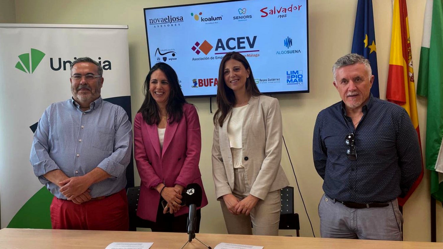 Unicaja y ACEV se alían para apoyar al tejido empresarial de Vélez-Málaga