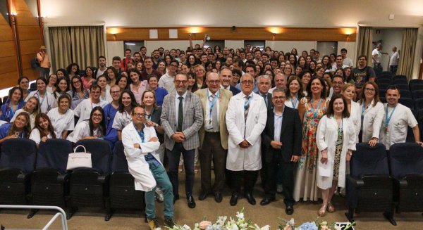 El Hospital Regional de Málaga da la bienvenida a 129 nuevos residentes